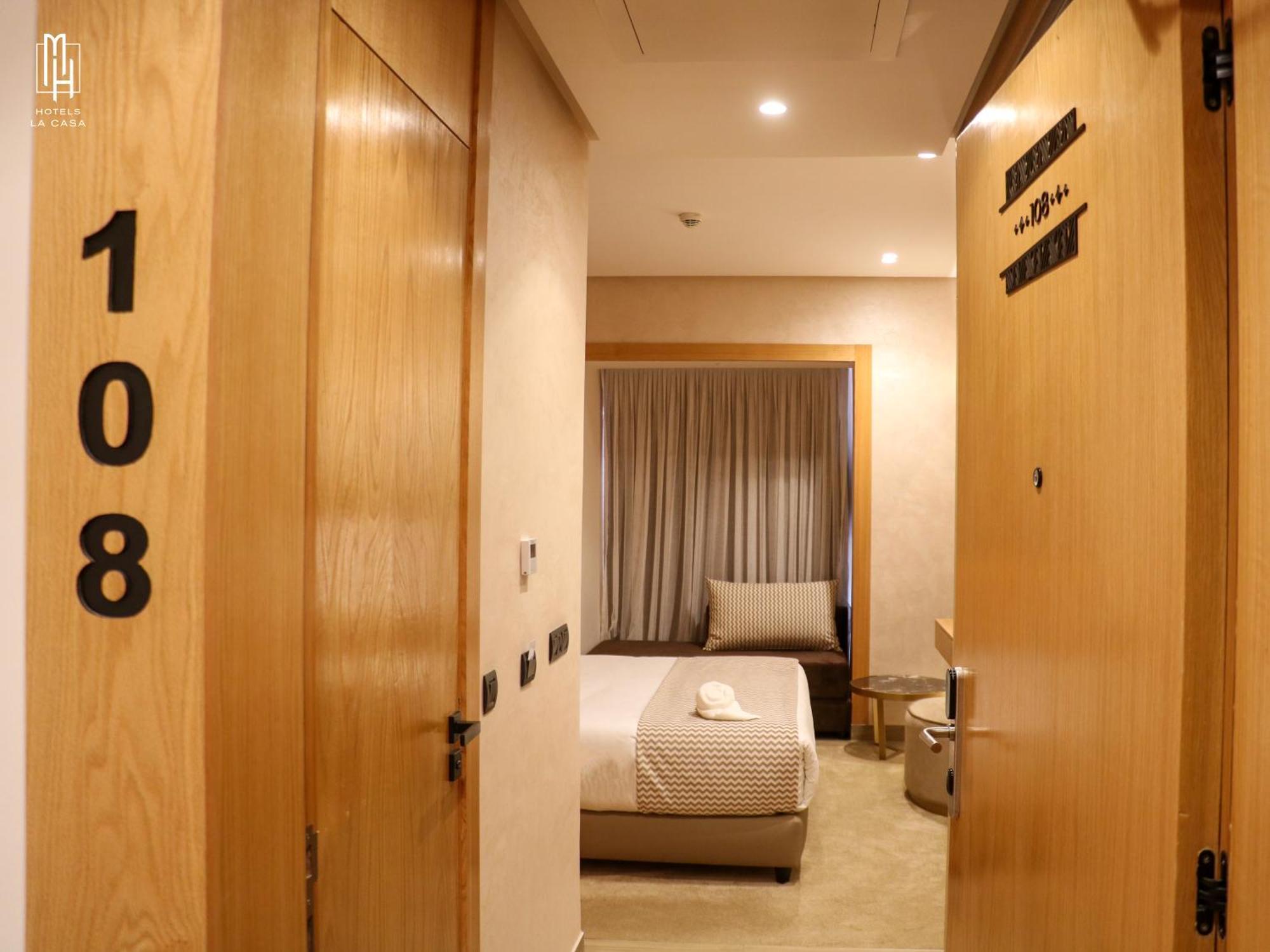 Mh Hotel La Casa Λααγιούν Εξωτερικό φωτογραφία