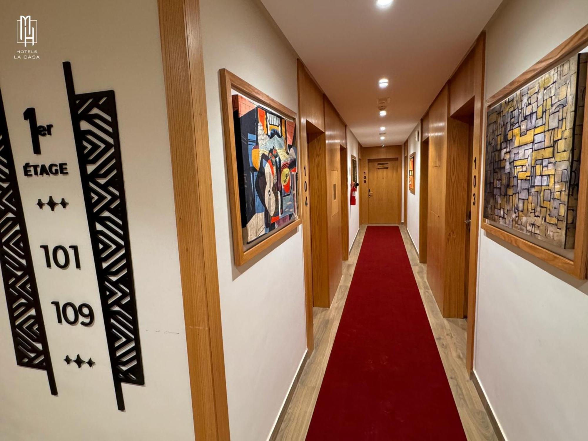 Mh Hotel La Casa Λααγιούν Εξωτερικό φωτογραφία