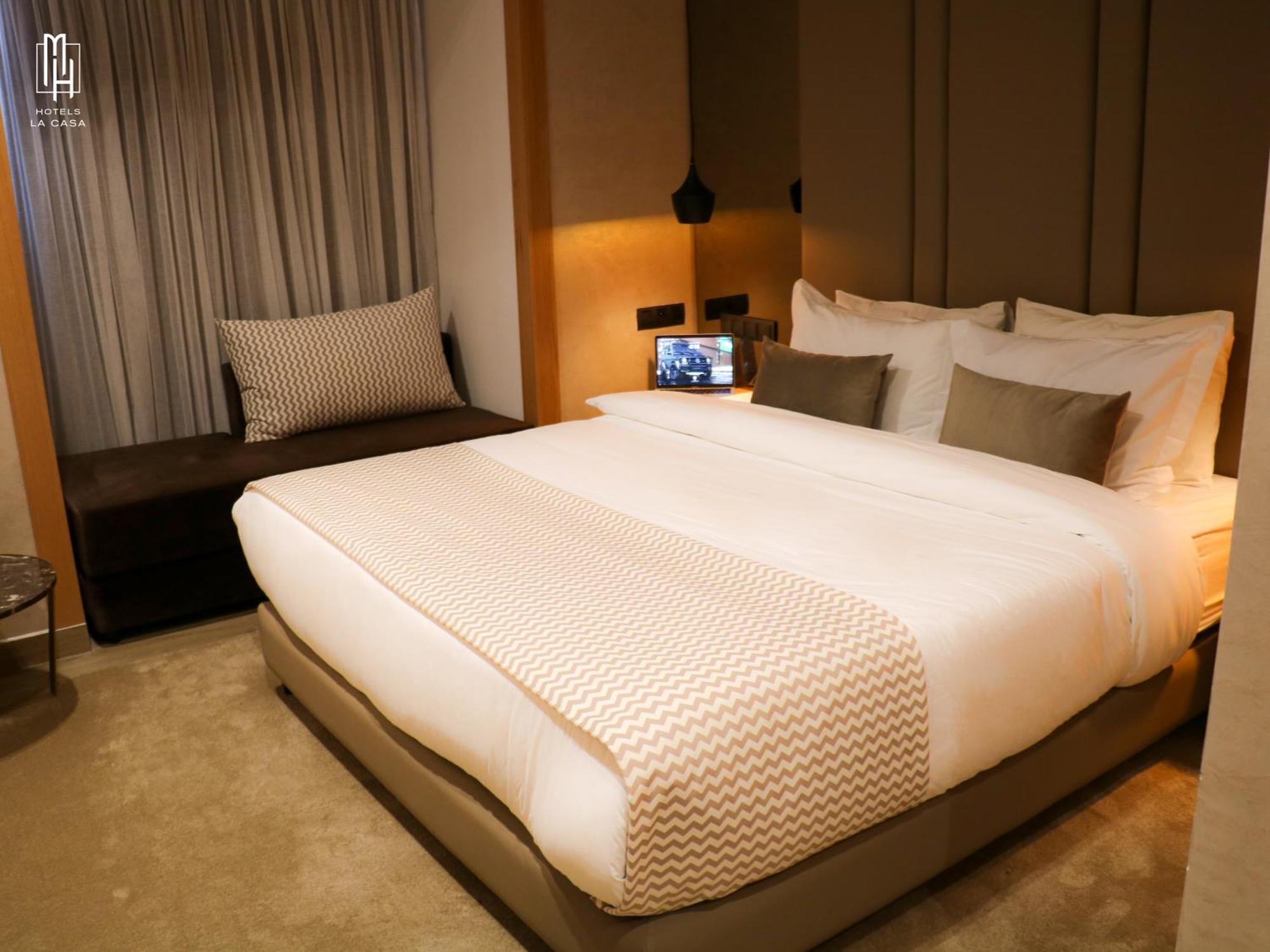 Mh Hotel La Casa Λααγιούν Εξωτερικό φωτογραφία