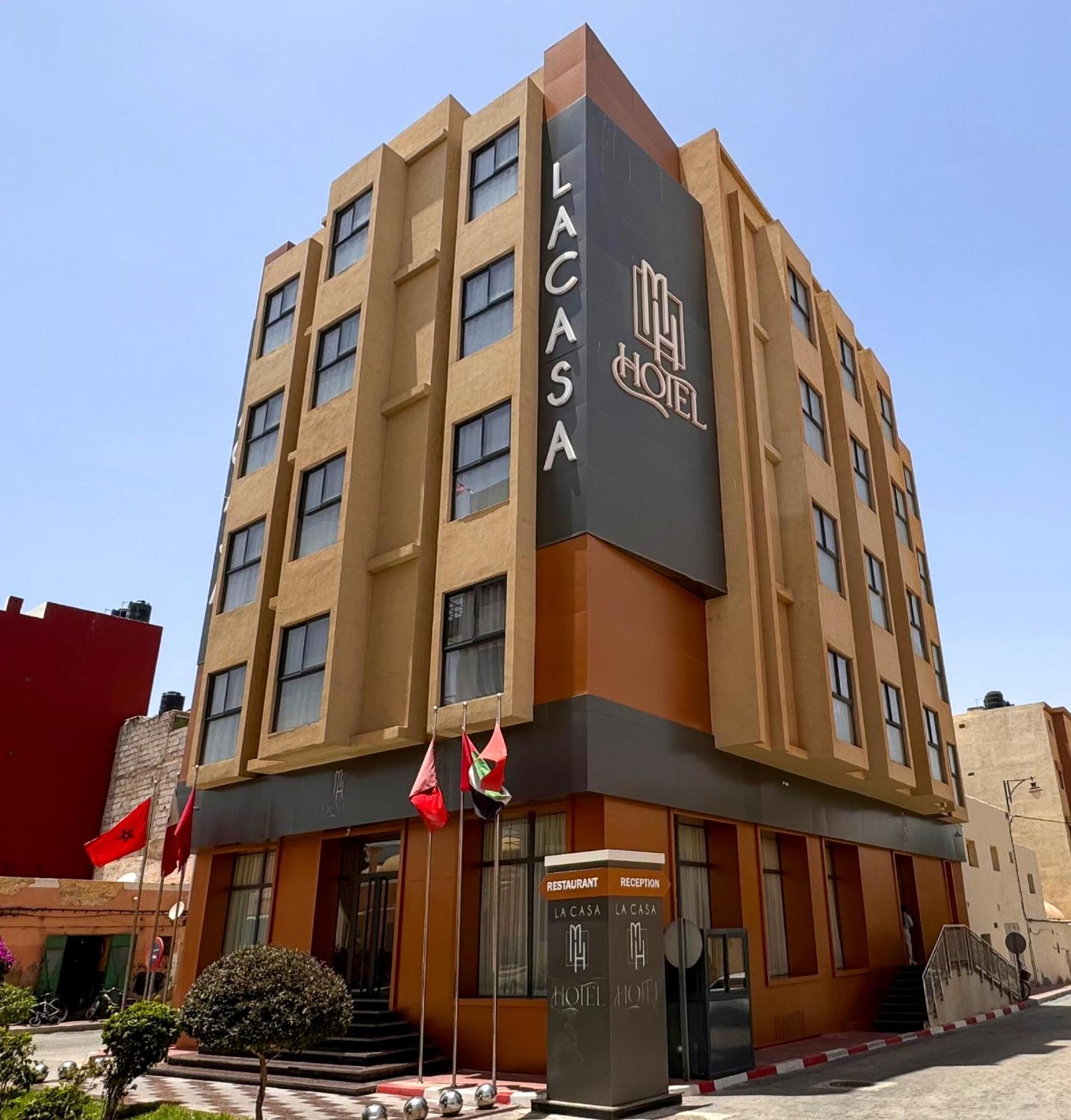 Mh Hotel La Casa Λααγιούν Εξωτερικό φωτογραφία